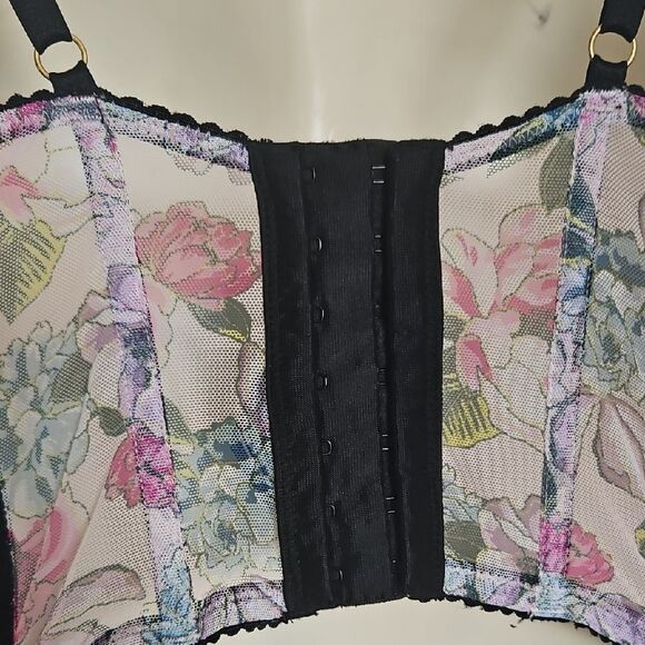 Victoria's Secret Pink and Black Floral Push-Up Bra - Picture 7 of 16